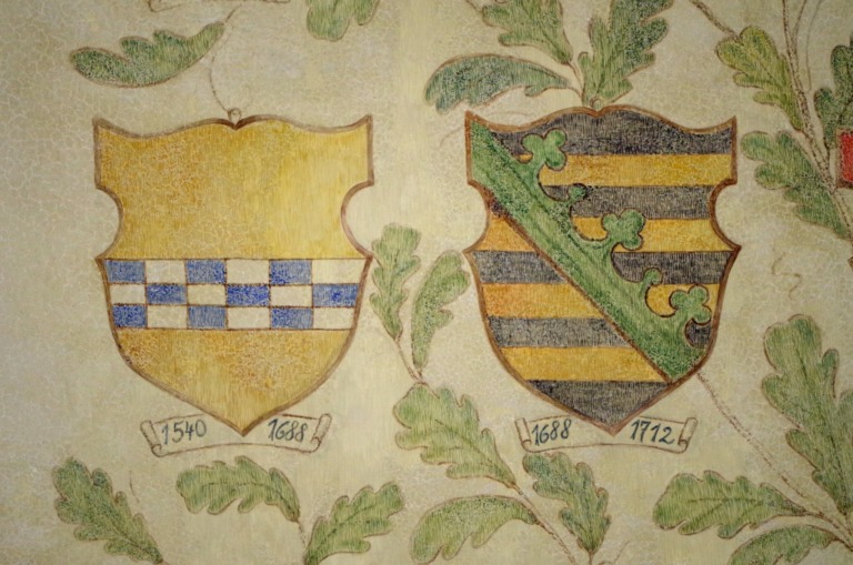 Detail retuschierte Wappen